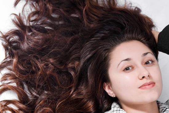 Πώς να χρησιμοποιήσετε ιώδιο για την ανάπτυξη των μαλλιών