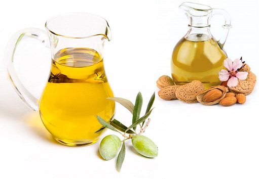 Oliiviöljy ja manteliöljy hilseelle