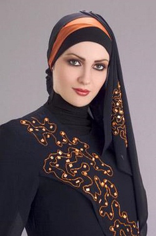 Side Slant Hijab Style