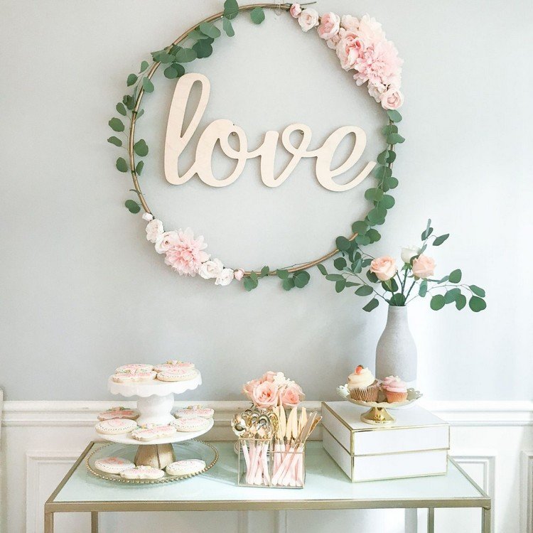 DIY brud dusch dekoration hula hoop däck krans blommor grönt