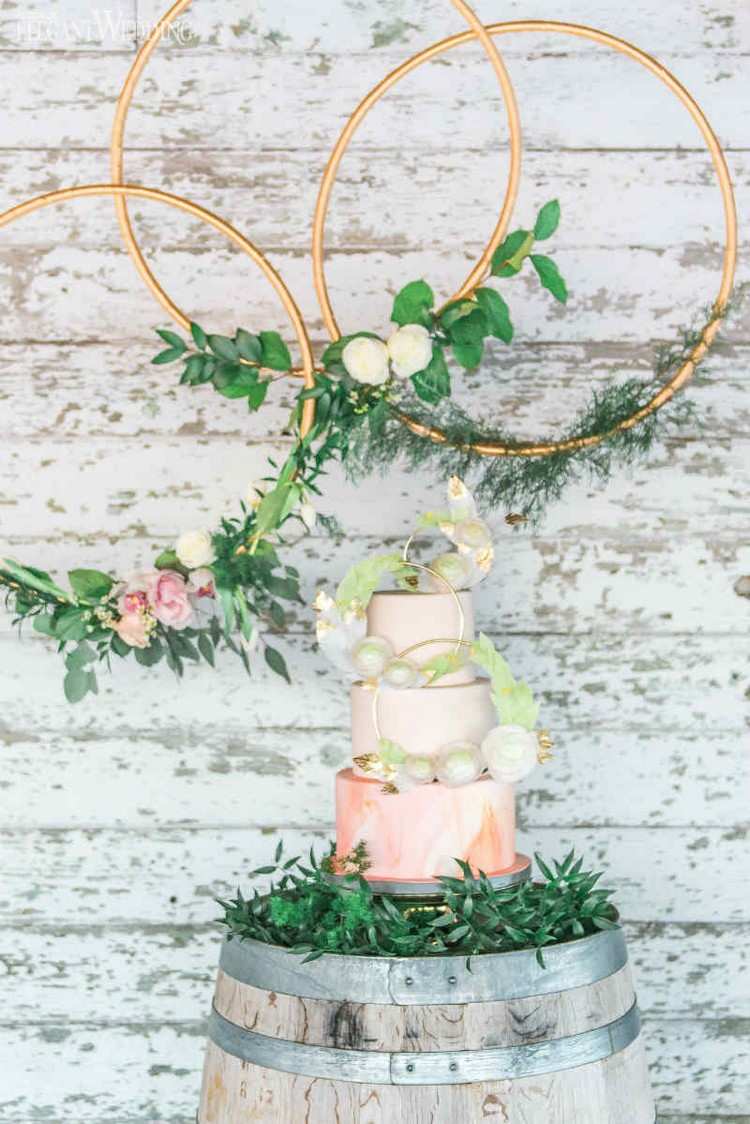 boho stil fest dekoration hula hoop guld blommor