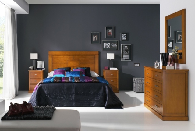 Sovrum inredda antracitgrå möbler i kastanjeträ