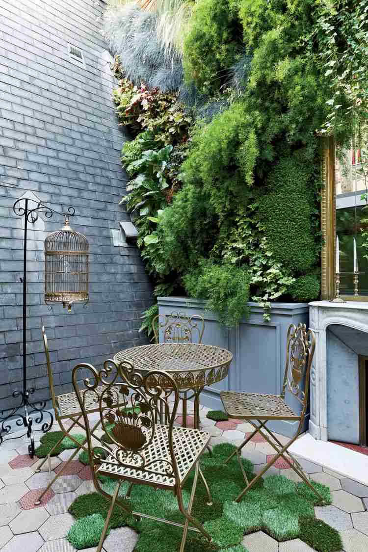 idéer-balkong-design-prydnads-gräs-vertikal-trädgård-urban-design-liten