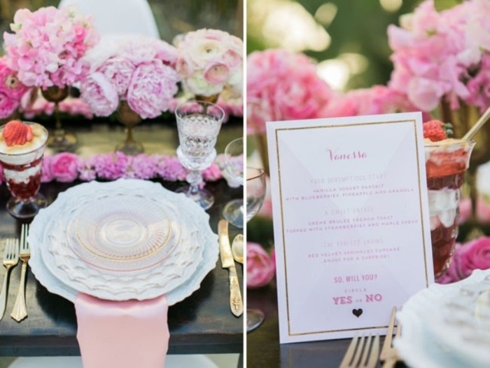 brudfest-bord-dekorationer-romantiska-blommor-bukett-porslin-rätter