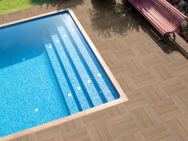 idéer-pool-design-ny-tek-realonda-brickor-trä-look-bänk-steg-mosaik