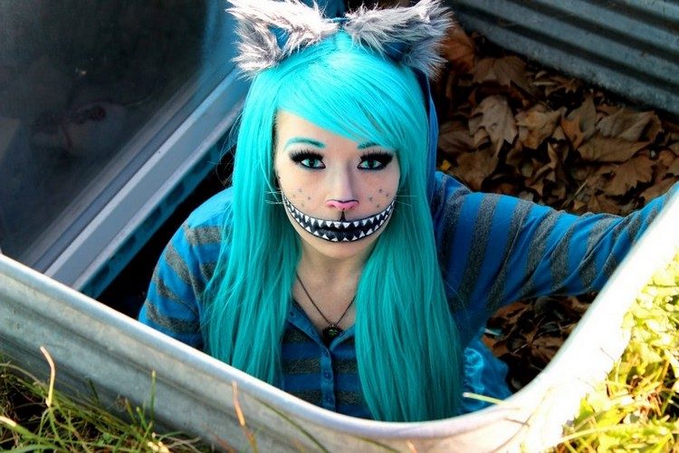 Kontaktlinser-Halloween-katt-läskiga-blå-färg