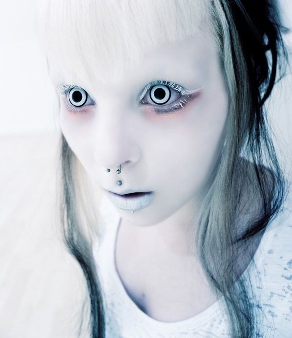 Spök-demon-öga-effekt-Halloween-kontaktlinser-läskigt-läskigt