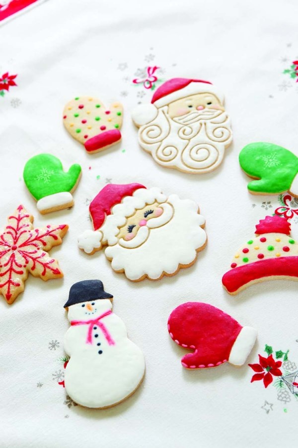 Baka julkakor, dekorativa fräsar, färgglada, utsmyckade motiv, tomtens snögubbe