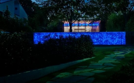 LED ljusblå gabion designar idéer i trädgården