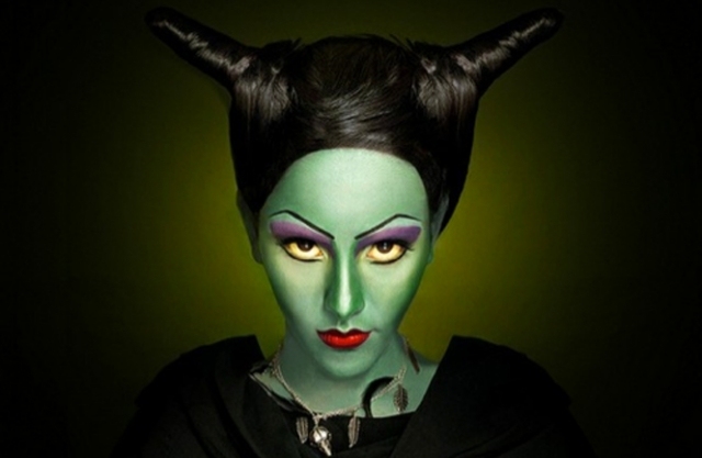 häxkostym-grön-ansikte-horn-djävulska-idéer-gör-dig-själv