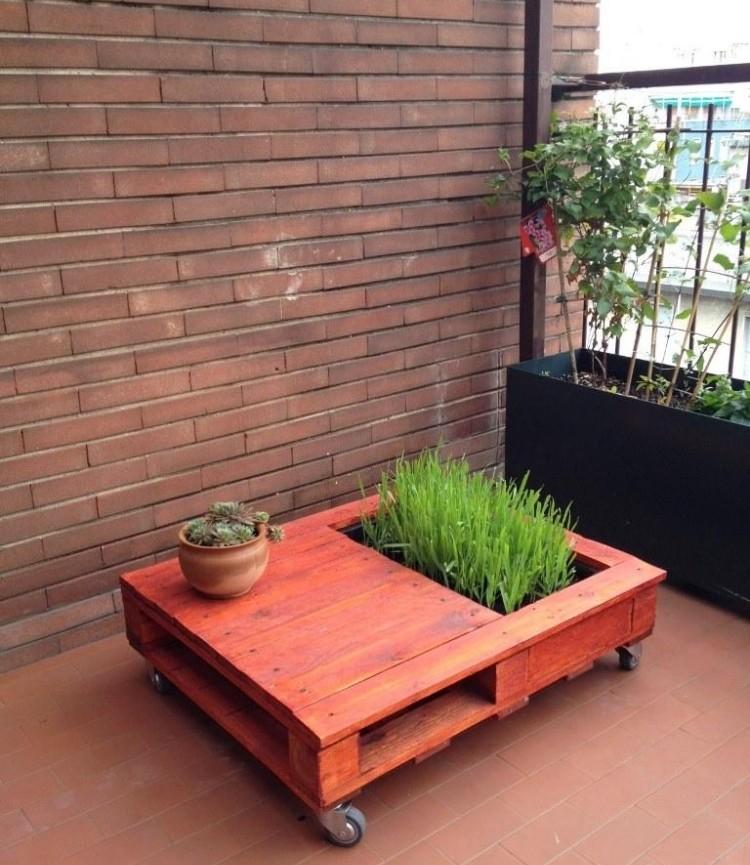 trä-euro-pall-trädgård-bord-växt-blomkruka-integrerade-rullar