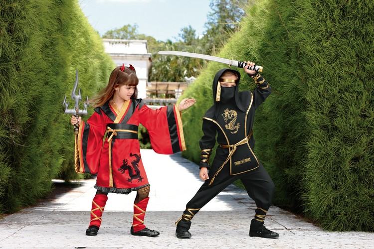 Karnevalskostymer för barn ninjas syskon