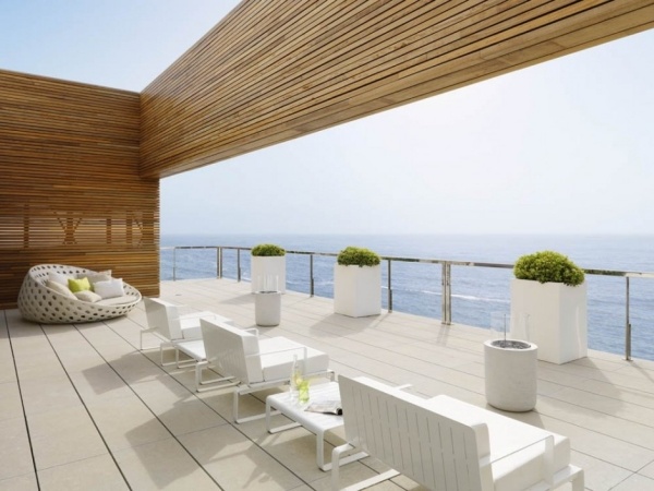 terrass möbler trendig design susanna barnsängar grundfärger vit inredning