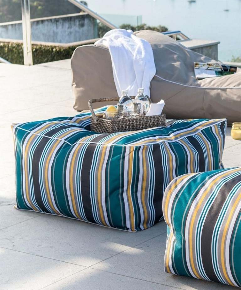 Idéer-terrassdesign-beanbag-stripes-maritim-ezibuy