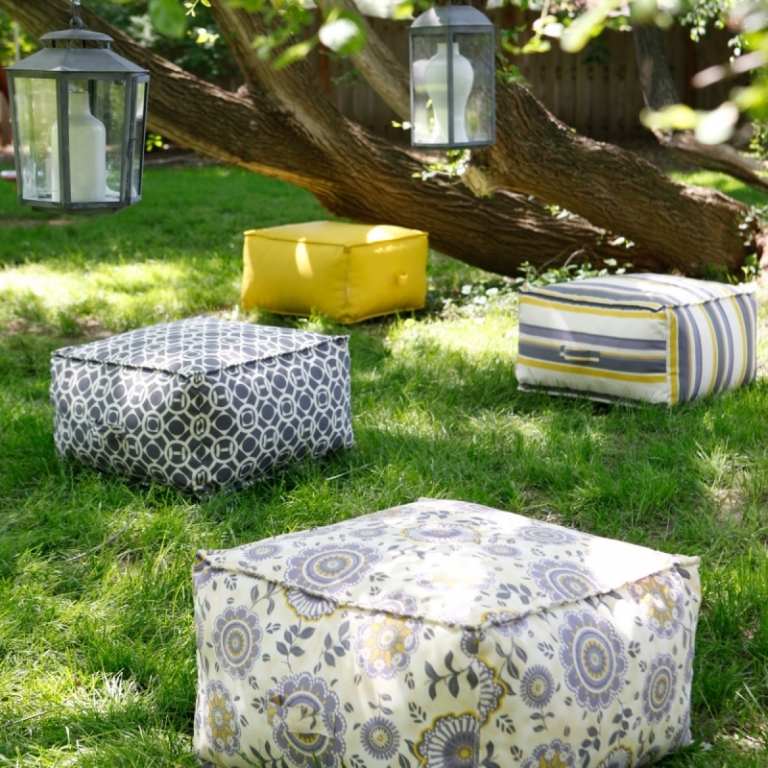 Idéer-terrassdesign-designer-beanbag-flower prints-master