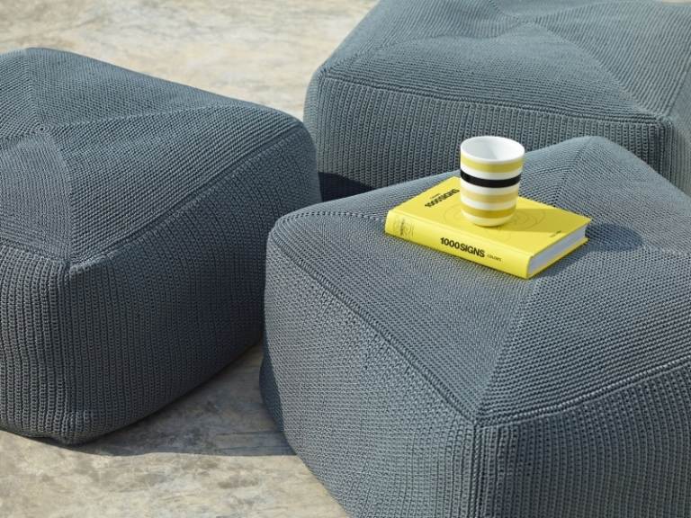 Idéer-terrassdesign-handvävda sittdynor-käpplinje