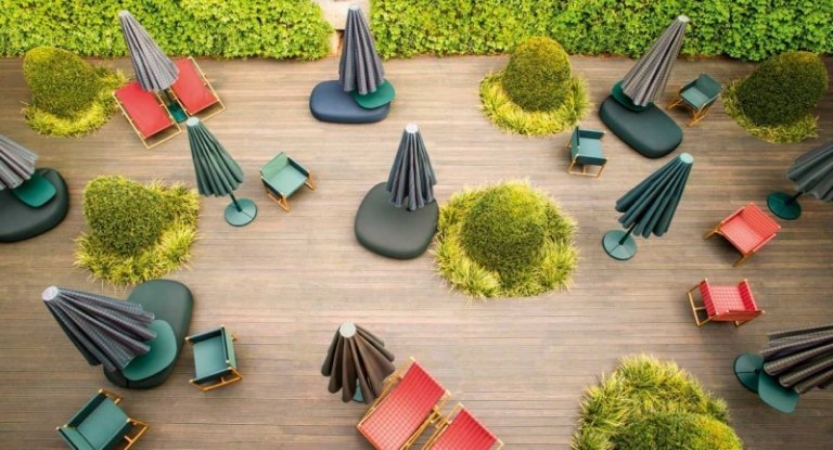 Idéer-terrassdesign-bönsäck-parasoll-solskydd