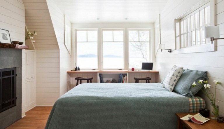 idéer med säng och skrivbord fönster alkov öppen spis sovrum trä vägg