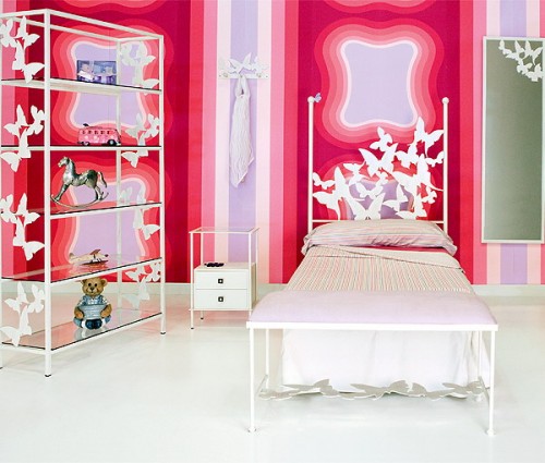 idéer för fjärilar som dekorerar sänggaveln för barnrummet
