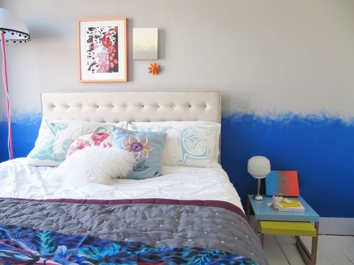 idéer-att-måla-sovrummet-färggradienter-blå-vit-kant