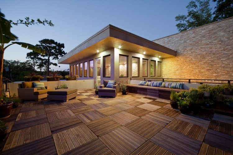 idéer-för-terrass-design-trä-kakel-utomhus-golv-sittplatser