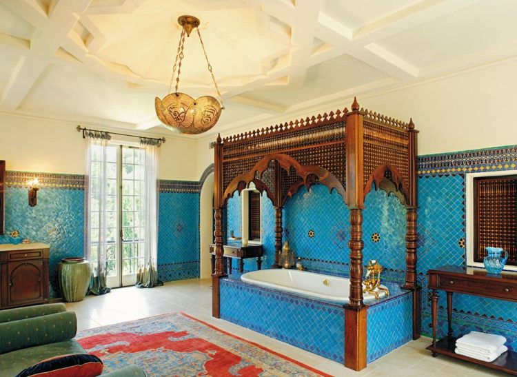 idéer badrumsmöbler marockanskt orientaliskt blått badkarsmatta