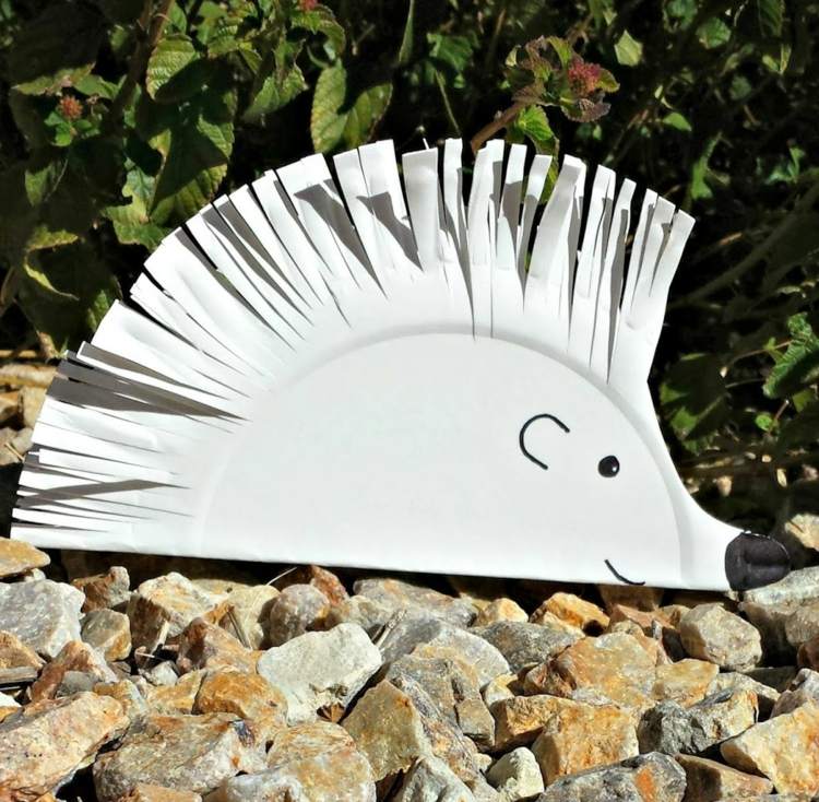 Hedgehog tinker papper tallrik-vit-måla-cut-fransar