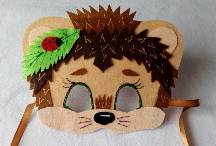 Hedgehog mask filt kartong hemlagad