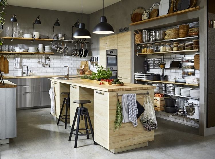 Ikea katalog 2021 kök med Kungsfors openem hyllsystem