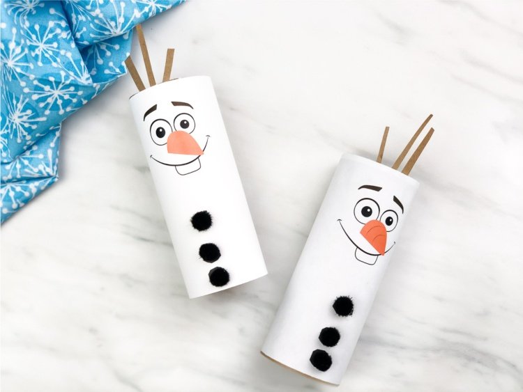 Gör hantverk med barn på vintern Olaf snögubben från toalettrullar själv