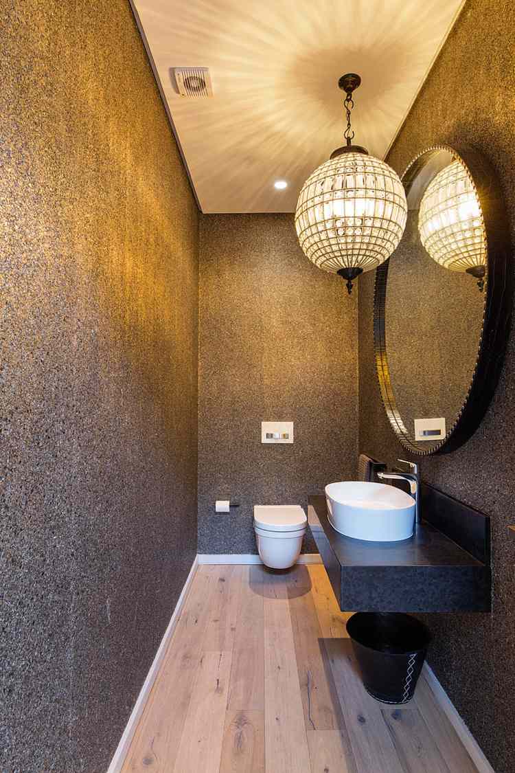 atmosfär-levande-exklusivt-toalett-grått trägolv