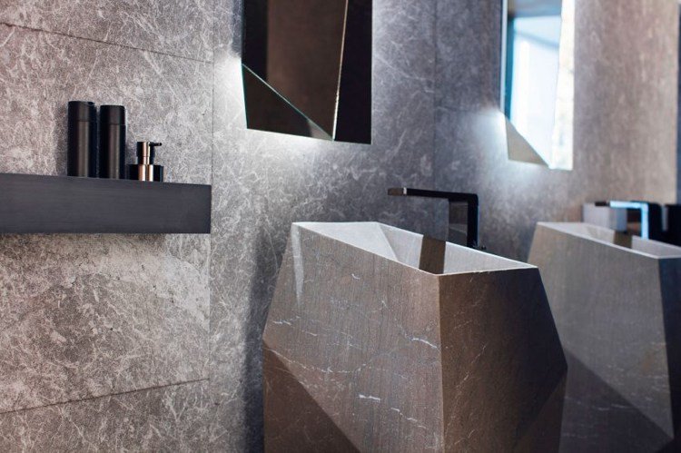 indirekt belysning-spegel-badrum-modern-natursten-tvättstång
