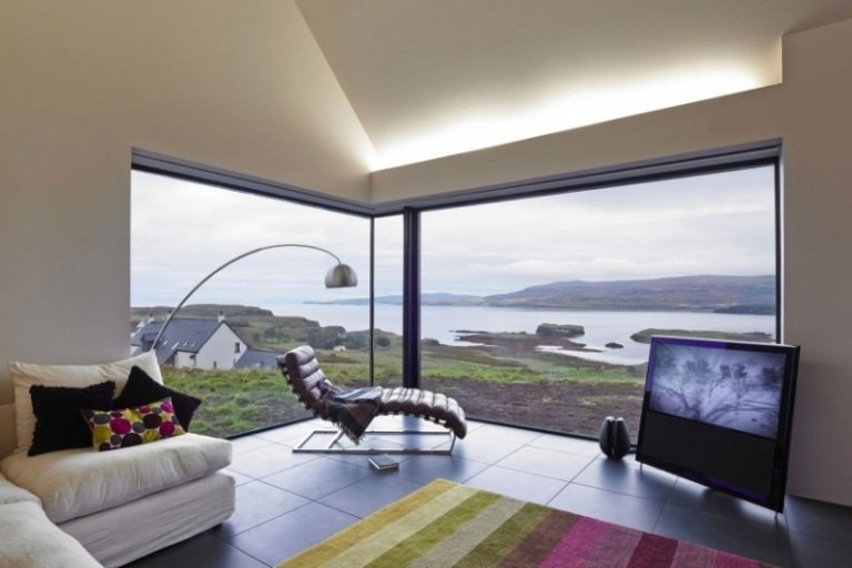 indirekt belysning-led-cantilever-panorama-fönster-relax-fåtölj