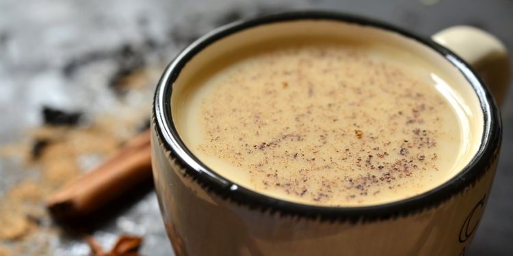 krydda te mjölk masala chai svart salt kanel vintern varm