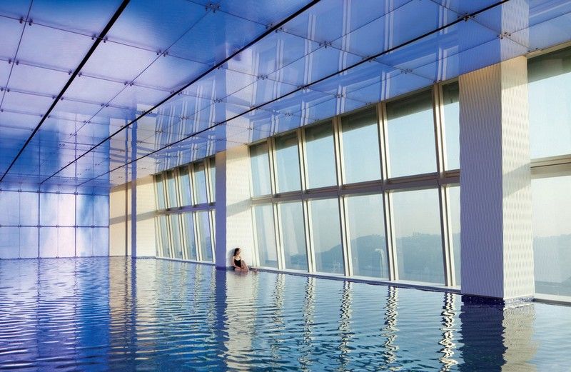 Inomhus-pool-utsikt-inomhus-pool-bygga-idéer-skyskrapa