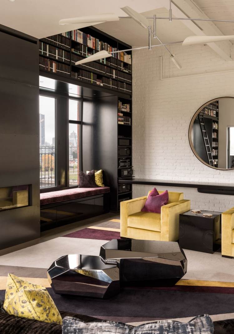 Industrial Chic -luxury-loft-lägenhet-vardagsrum-svart-vit-gul-aubergine