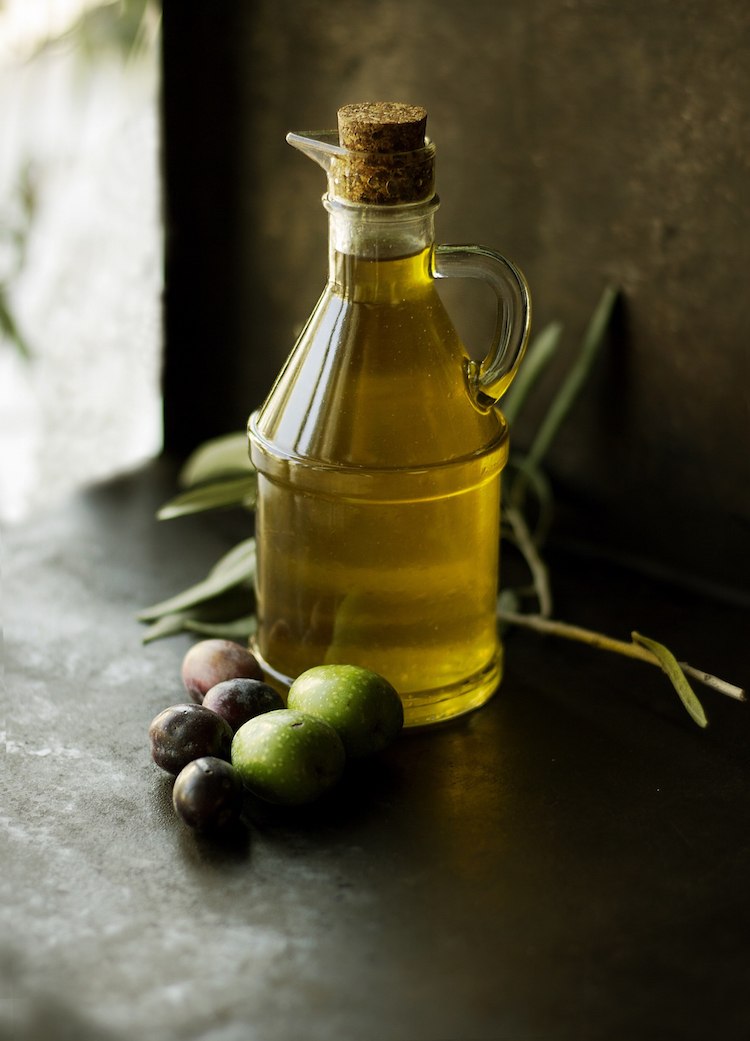 ingredienser-kosmetika-ekologisk-naturlig kosmetika-avokadoolja-olivolja-shea