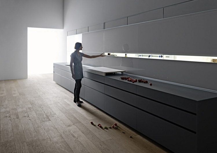 design-kök-skåp-valcucine-modell-grå-låst-minimalistisk stil-monokrom
