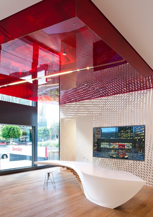 rött glas laminatgolv arkitektkontor