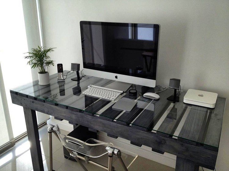pall-möbler-bygg-själv-skrivbord-svart-glas-tallrik
