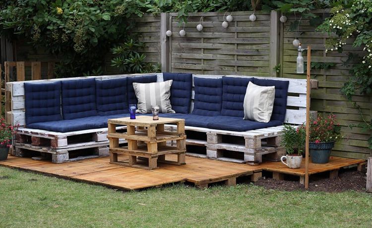 pall-möbler-bygg-själv-trädgård-soffa-terrass-bord