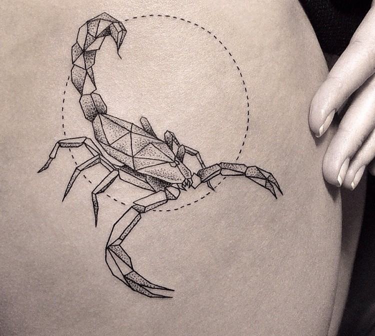 zodiac-tattoo-scorpio-geometric-motiv-black-white