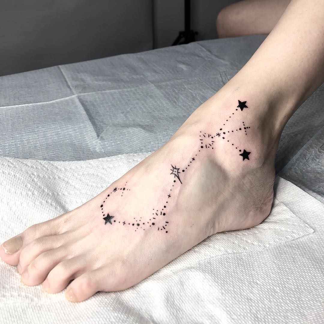 Stjärntecken Tattoo Scorpion Ideas Foot Tattoo Pain Tattoo Trends Women