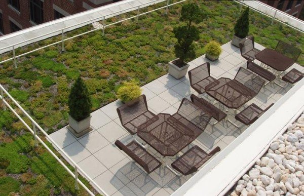 Gröna taksystem fördelar-metall sittplatser