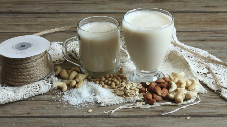 Havremjölk eller mandelmjölk Hälsofördelar