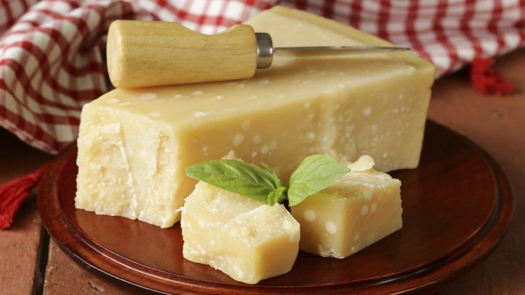 Parmesanost Hälsosam Parmigiano Reggiano rik på kalcium