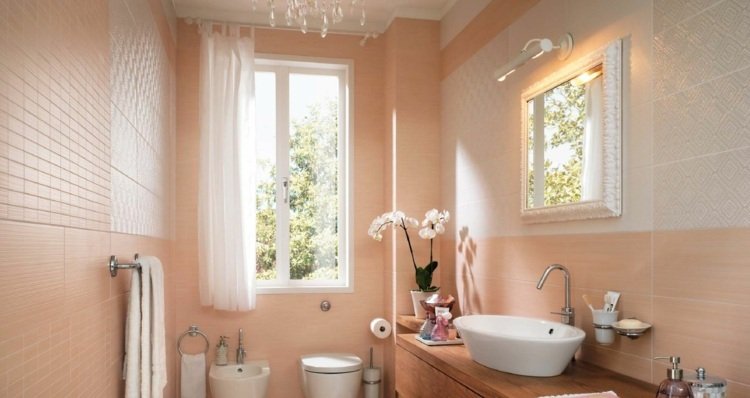 badrumsplattor delikat rosfärgad laxväggdesign