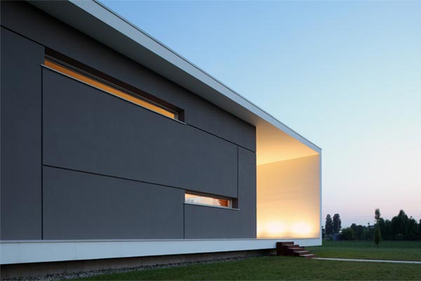Husarkitektur minimalistisk husdesign - sidovy