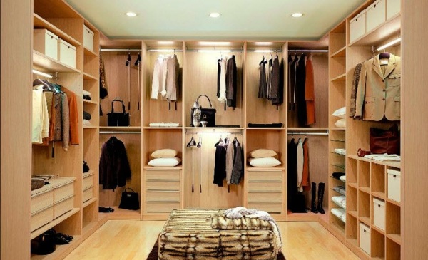 drive-walk-in-closet-besana