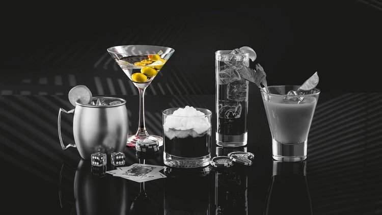 james-bond-party-bar-drinkar-vodka-martini-oliver